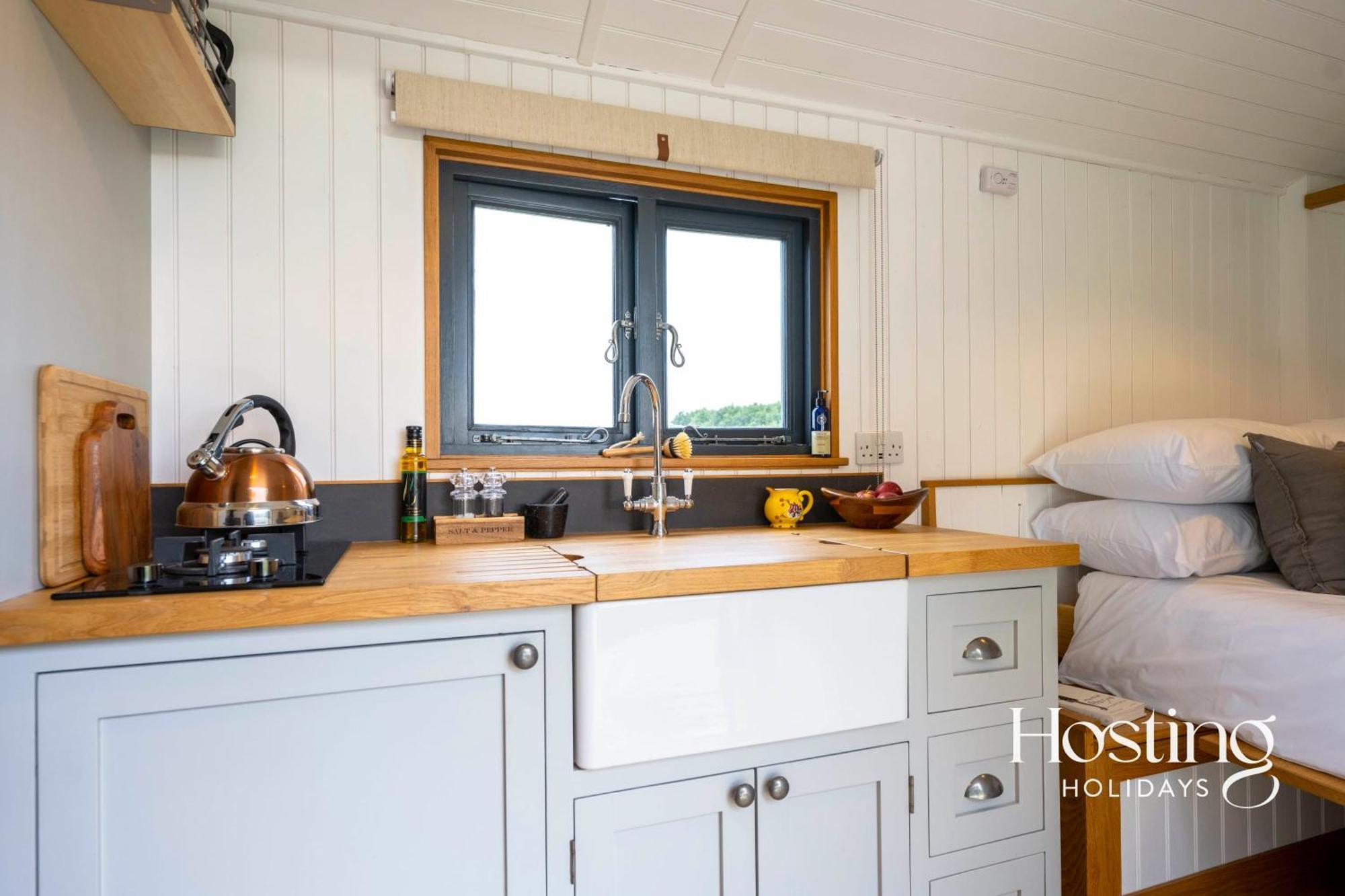 One Of A Kind Shepherds Hut With Incredible Views Villa Thame Exterior photo